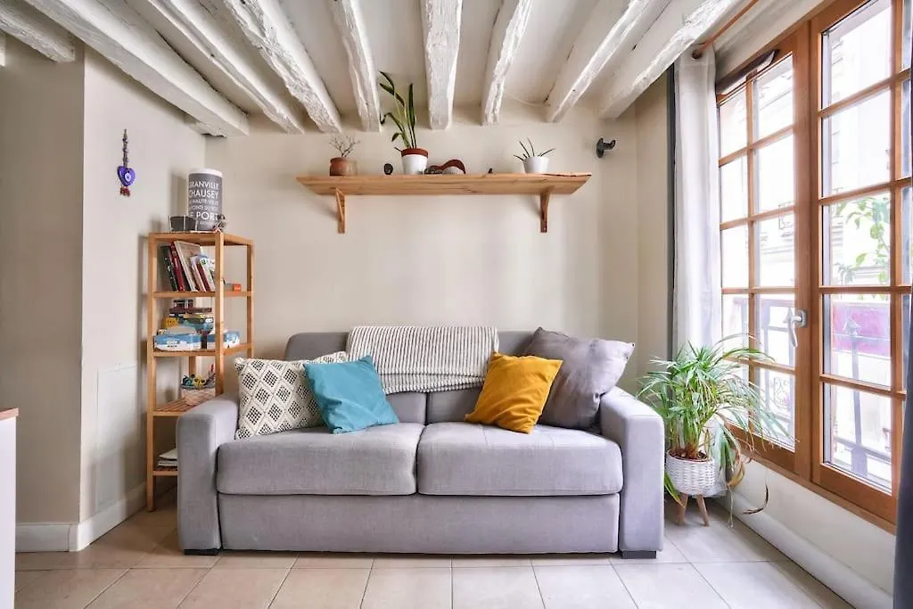 Superb 2 Bedroom Flat In Le Marais Neighborhood París